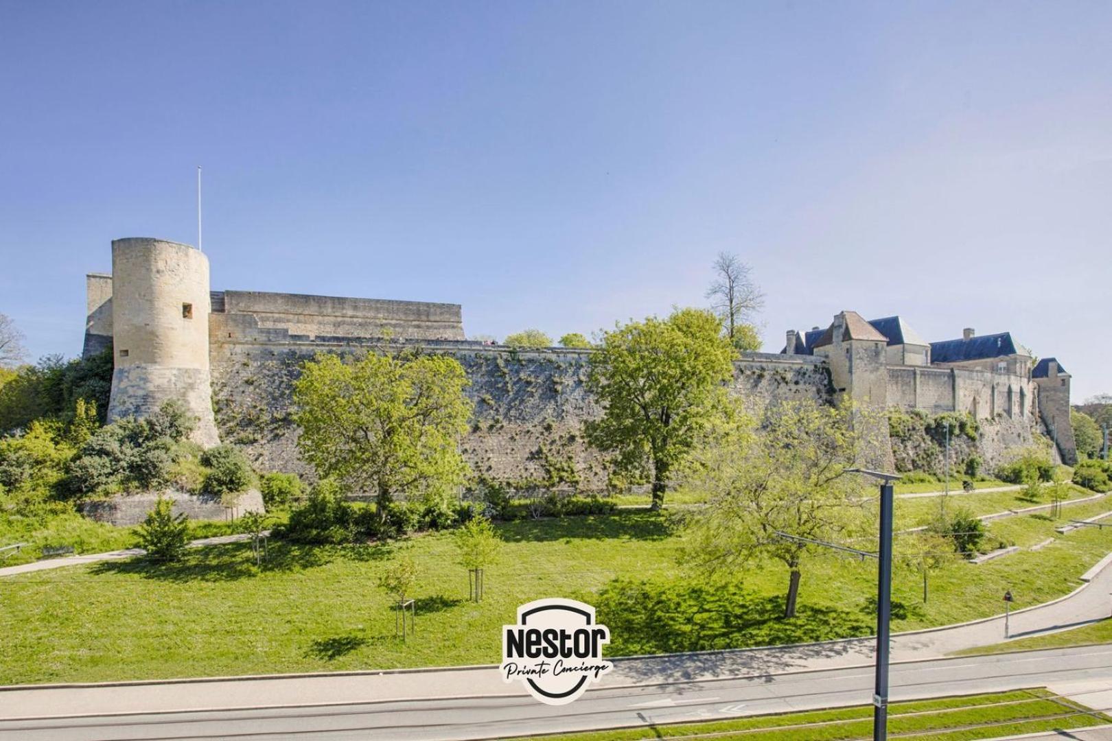 The Castle House Hotel Caen Bagian luar foto